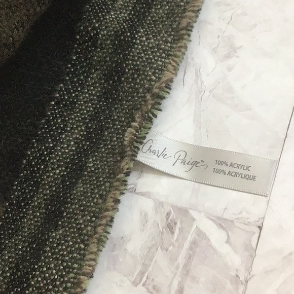 Charlie Paige Camo Blanket Scarf, Camouflage wrap, Camo Stole - Picture 2 of 4